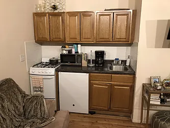 Rented by Avi Realty Manhattan