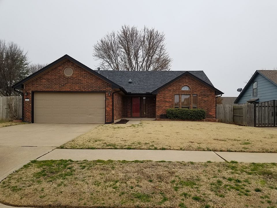 1st image of 1717 SE 16th St