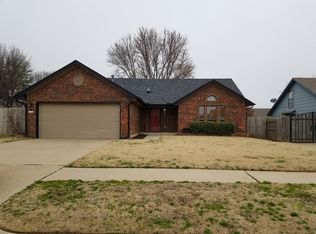 1717 SE 16th St, Moore, OK 73160