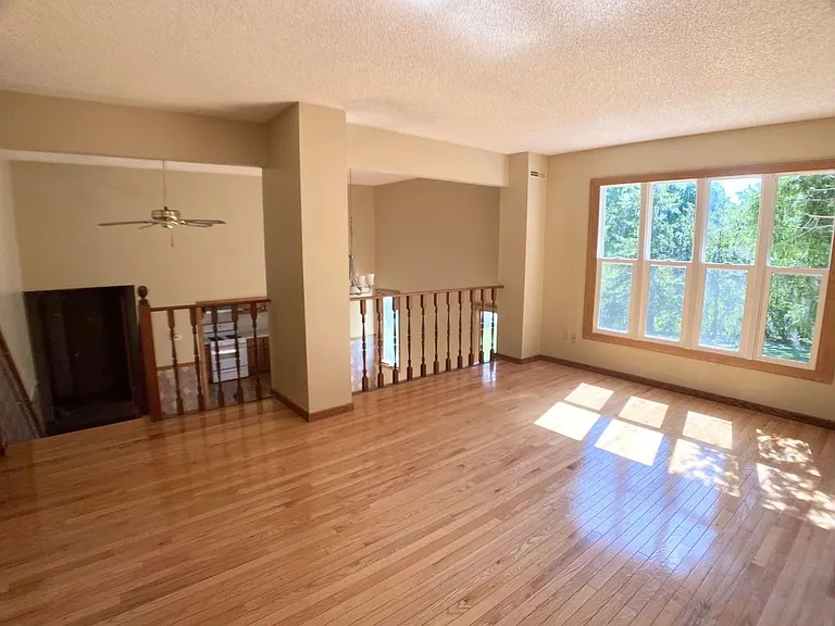 10145 48th Ave N — Photo 25
