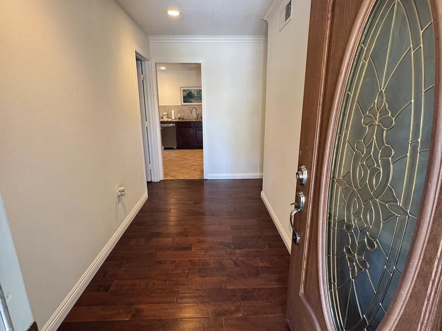 5 bed, 1899 sqft, $1,500 — Photo 4