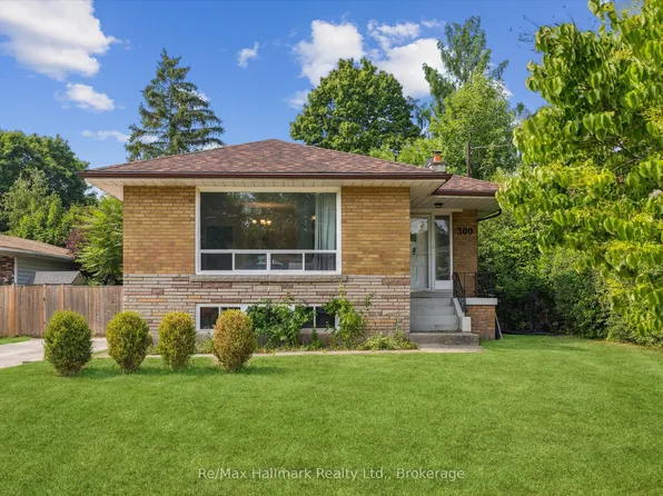 300 Burton Rd, Oakville, ON L6K 2K8