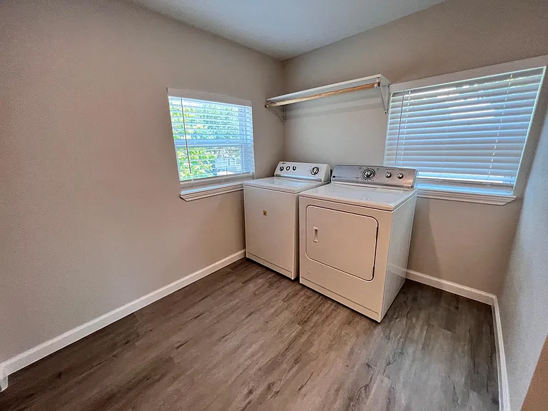 6708 Avenue I #E — Photo 13