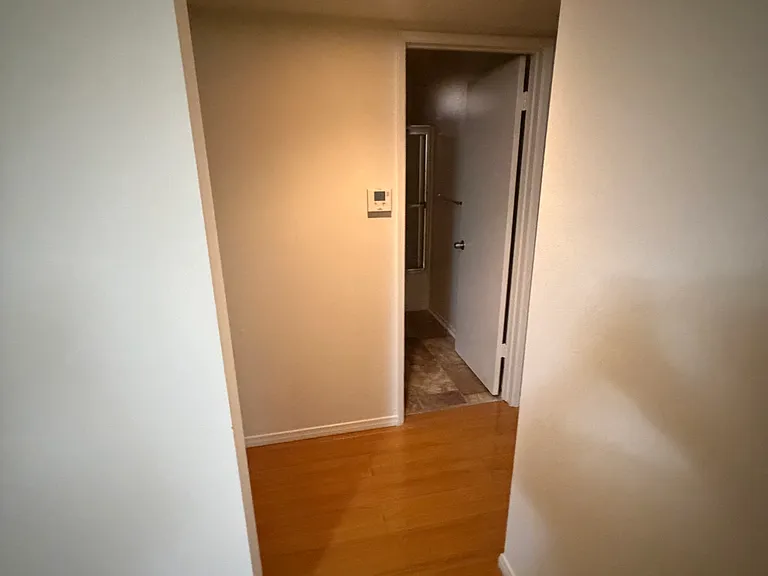 1000 E Garfield Ave — Photo 6