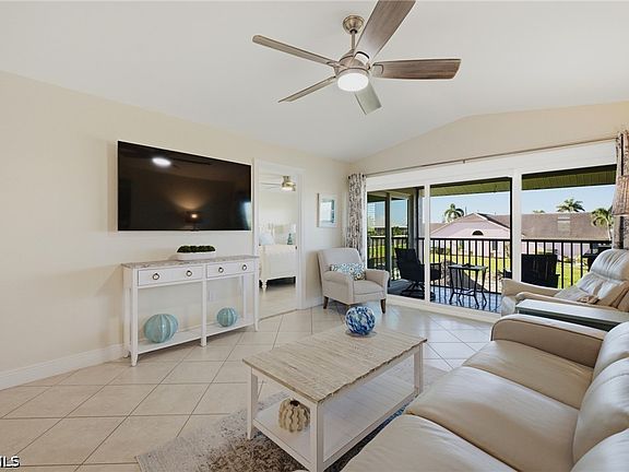 4th image of 808 Cape Coral Pkwy W APT 201