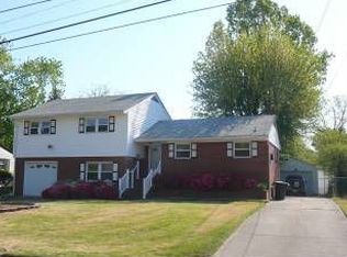506 Latham Dr, Newport News, VA 23601