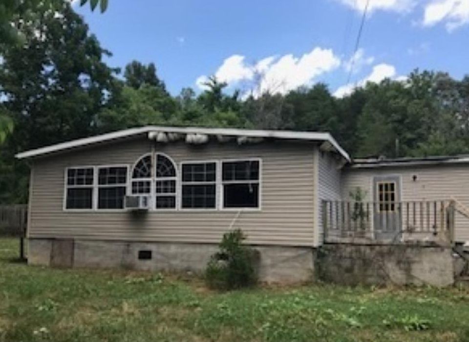 2nd image of 399 Stone Mountain Ln