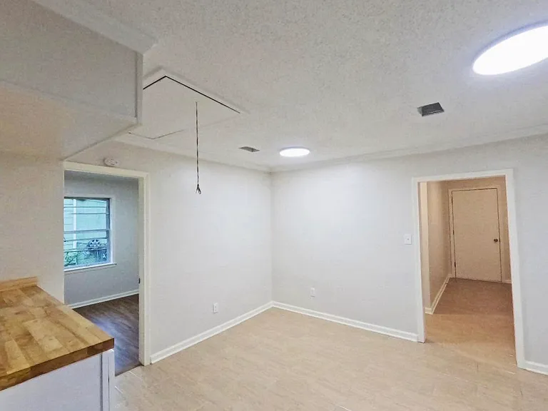 3713 Dunn Rd — Photo 5