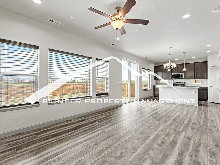 6196 Wacissa Dr — Photo 5