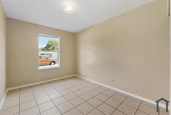 1400 Clamp Ave #403 — Photo 11