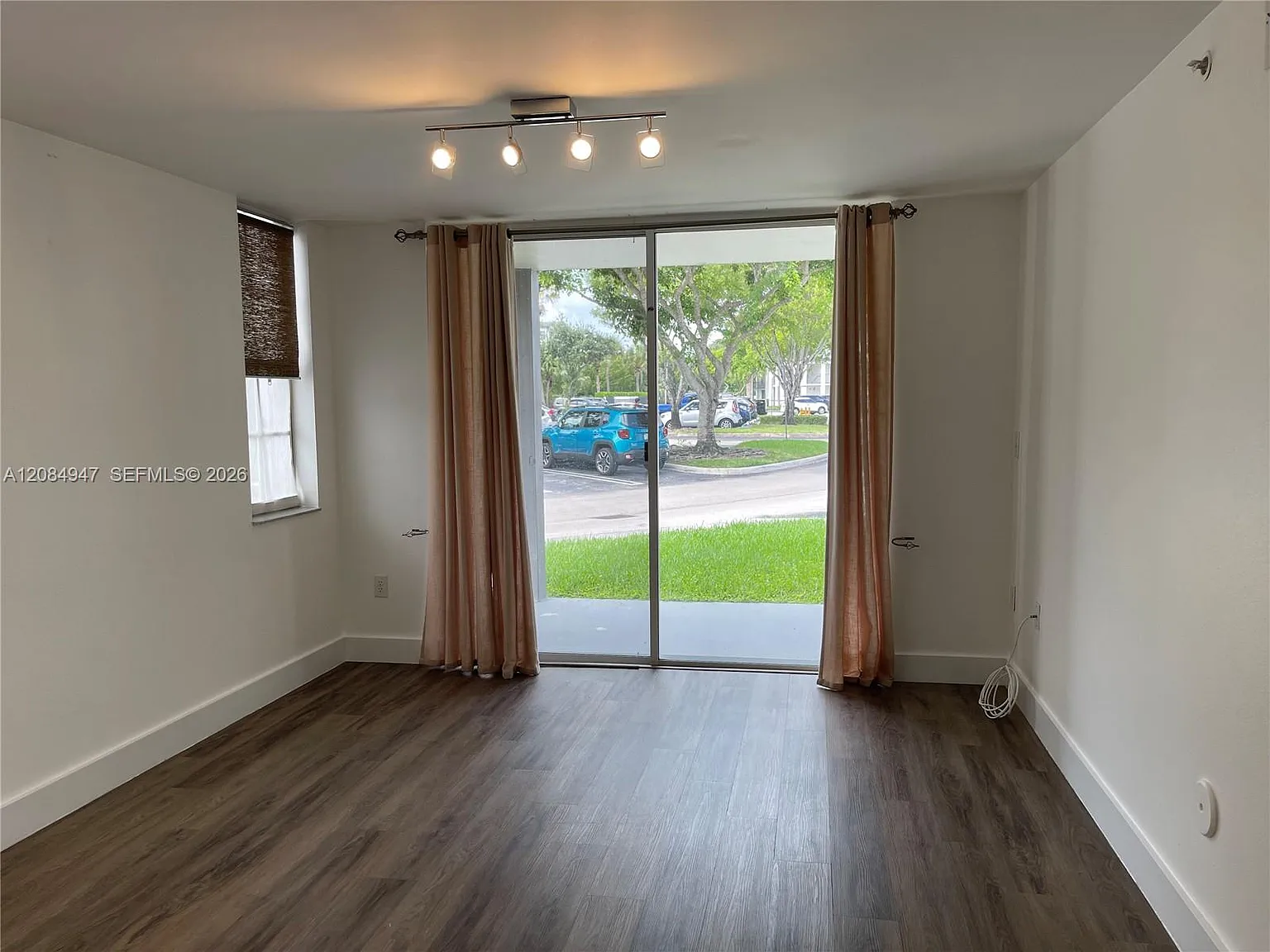 Enclave At Doral Condo No — Photo 2
