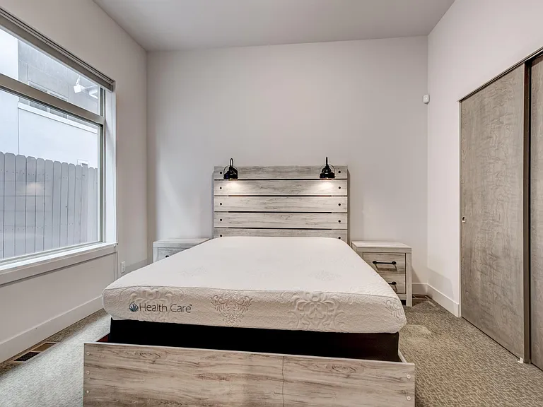 2103 W 32nd Ave #8 — Photo 31