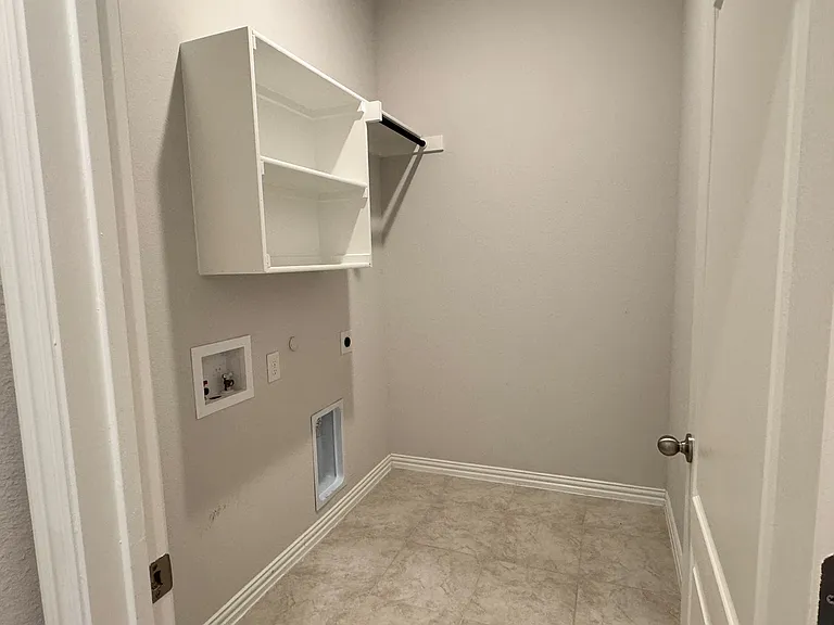 447 Prairie View Dr — Photo 20