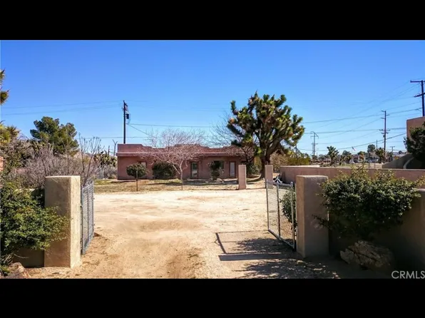 7471 La Honda Way, Yucca Valley, CA 92284
