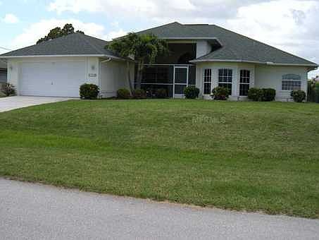 2nd image of 1113 SW 44th Ter