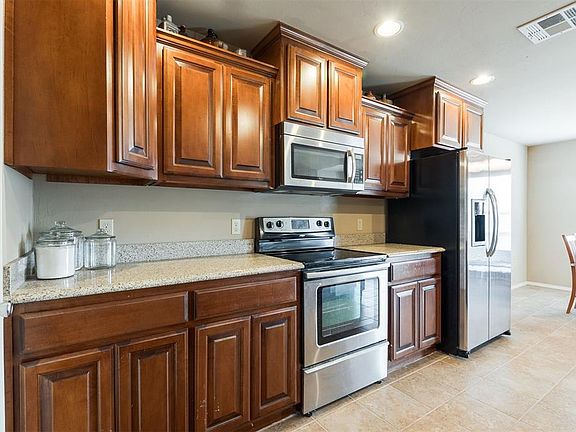 5th image of 20100 N Rolling Meadows Dr