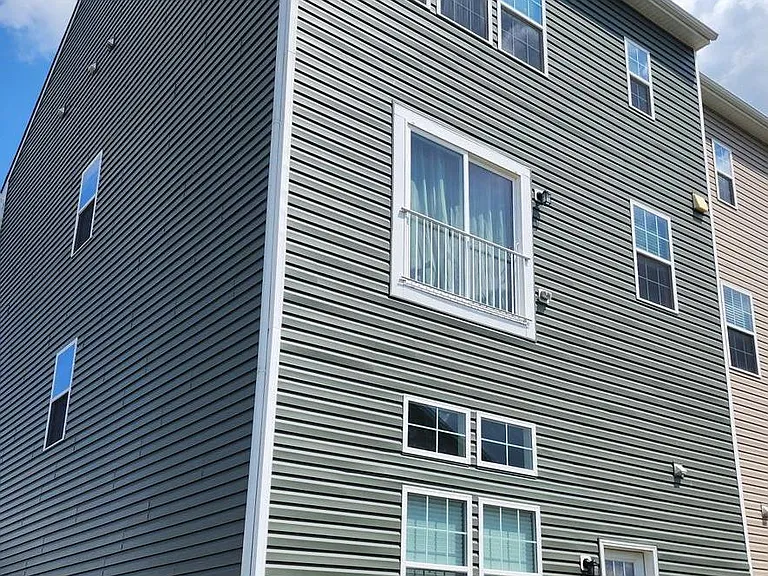 12 Stafford Pl — Photo 2