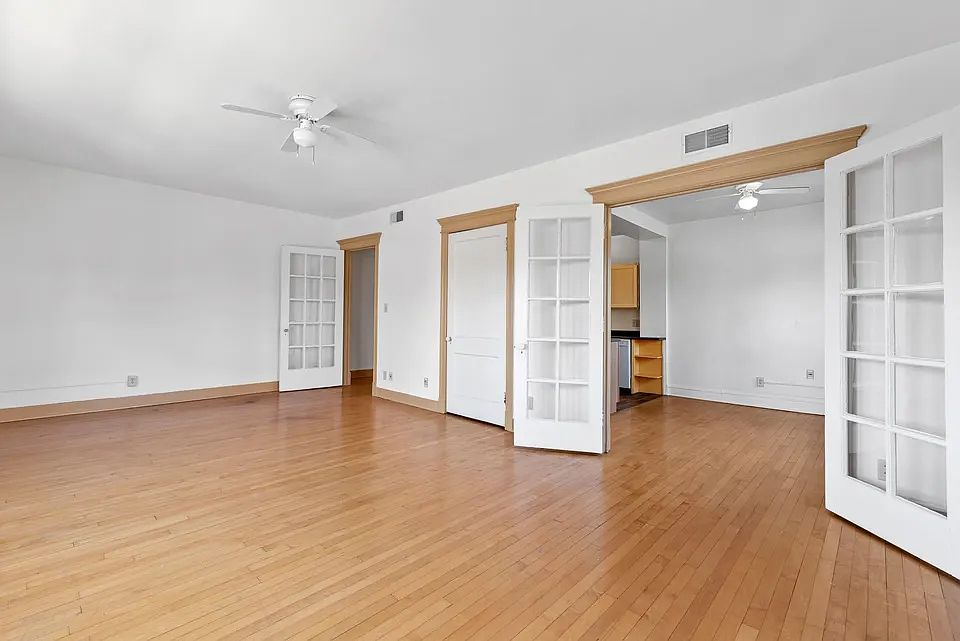 1st image of 2217 W Wisconsin Ave #6