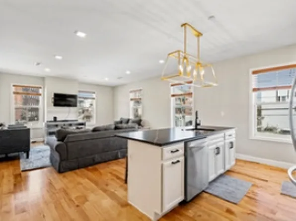 14 Williams St Unit 2, Chelsea, MA 02150