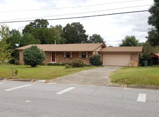 6104 Sarah Dr, Pensacola, FL 32503