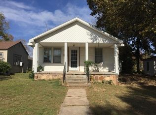 1025 W 2nd St, West Plains, MO 65775