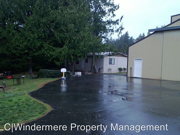 2nd image of 229 Cessna Ave #C
