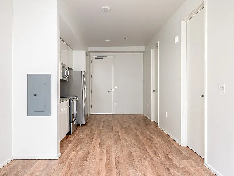 Living Room/Kitchen