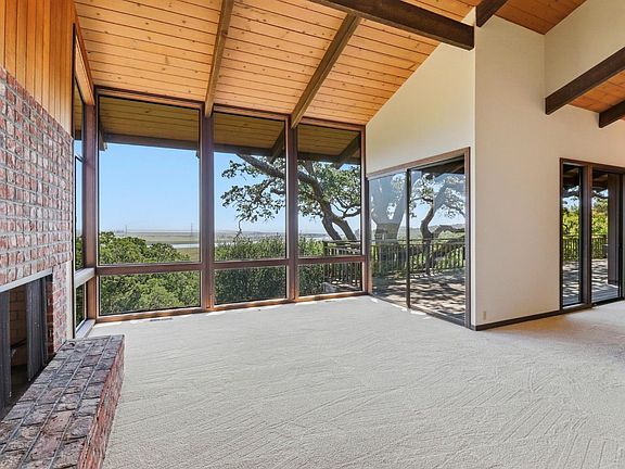 5th image of 310 Crest Road