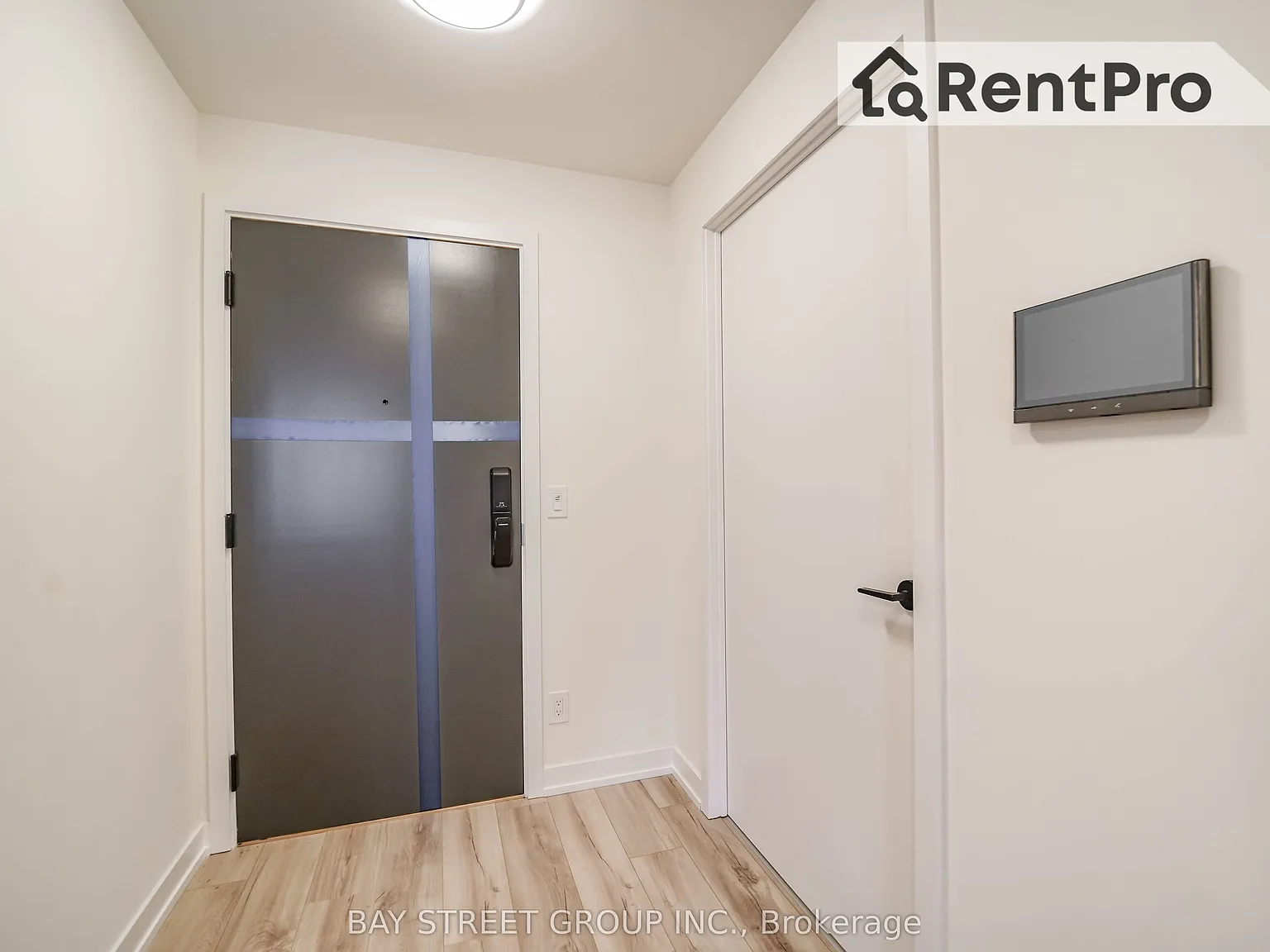 1 bed, $2,200 — Photo 2