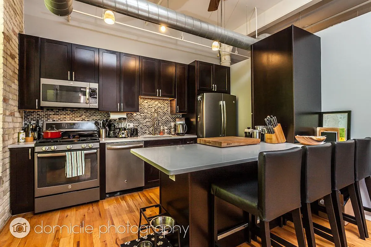 2 bed, 1.5 bath, 1000 sqft, $2,550 — Photo 1