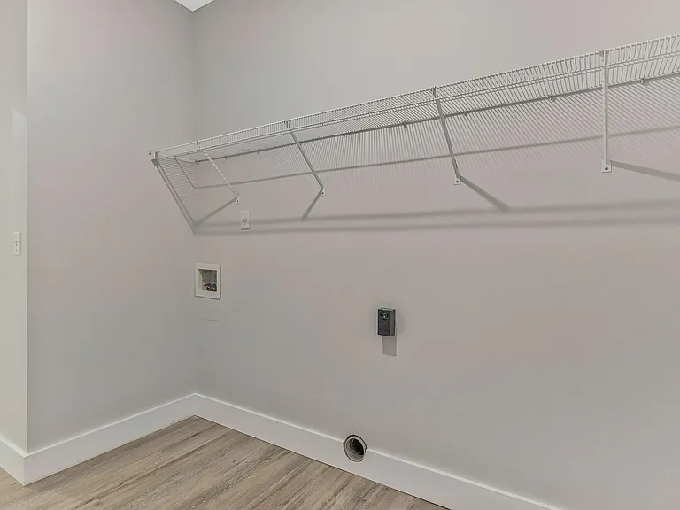 6643 Water St — Photo 22