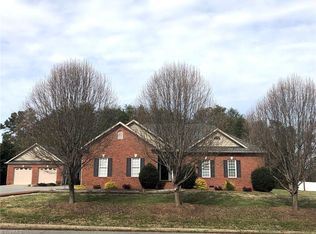 164 Ada Ln, Clemmons, NC 27012