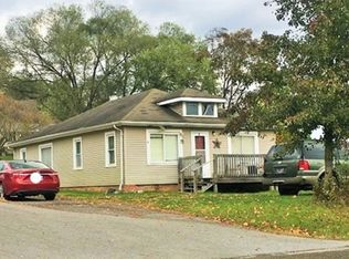 101 Barnes St, Fall Branch, TN 37656