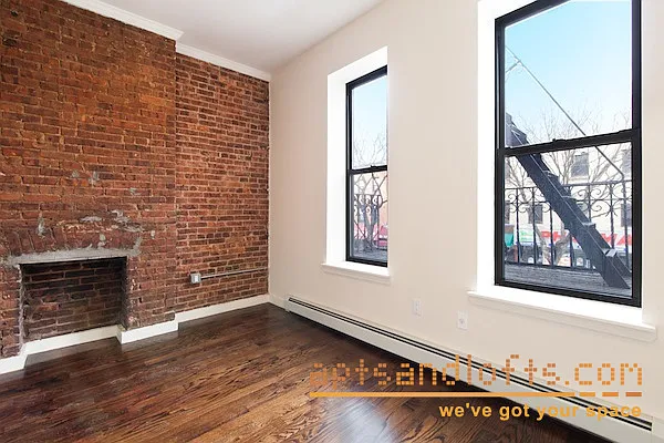 Rented by aptsandlofts.com | media 13