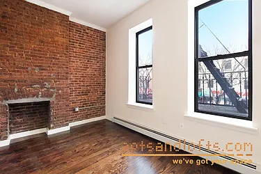 Rented by aptsandlofts.com