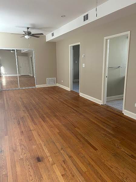 1st image of 4716 N Sawyer Ave APT 1R