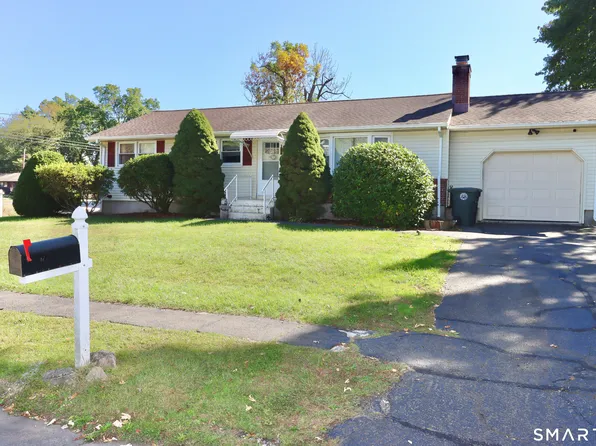 5 Amherst Drive, Milford, CT 06461