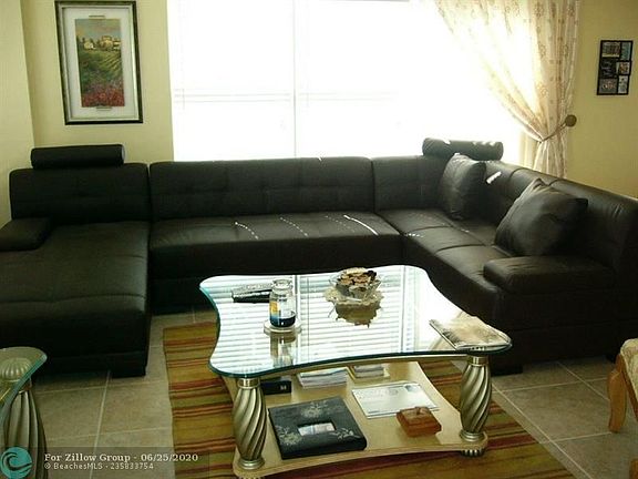4th image of 3550 Galt Ocean Dr APT 1506