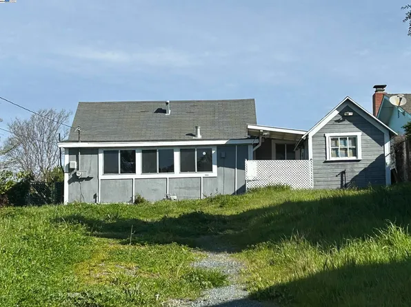 1230 Hazel Dr, Pinole, CA 94564
