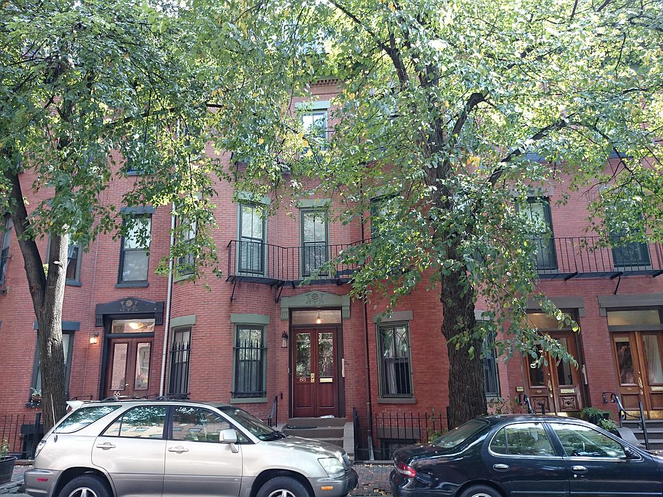 2nd image of 88 Chandler St #2
