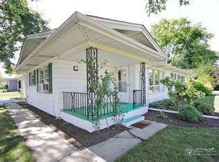 992 Ferndale St, Gurnee, IL 60031