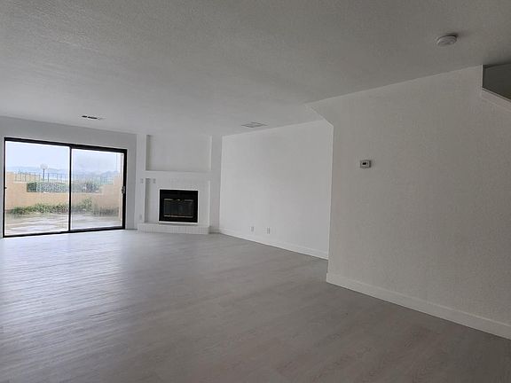 5th image of 135 Nantucket Ln