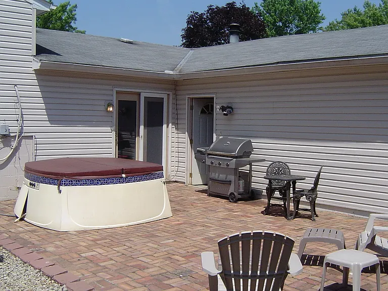 7006 Scottsford Pl — Photo 3
