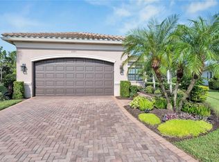 3590 Beaufort Ct, Naples, FL 34119