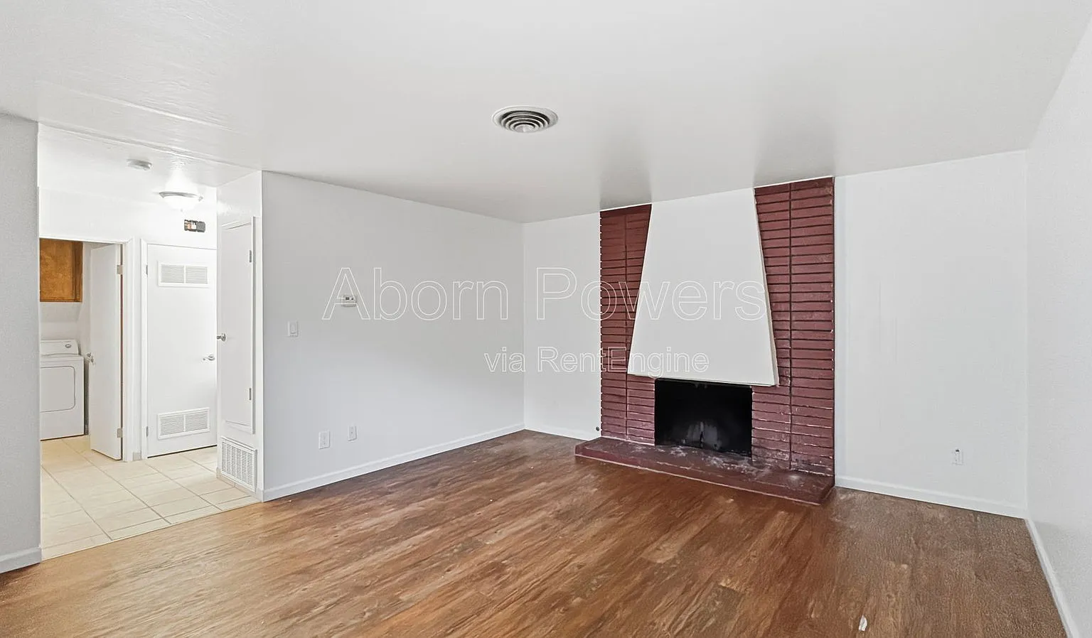 Studio, 1.0 bath, 600 sqft, $1,180 — Photo 2