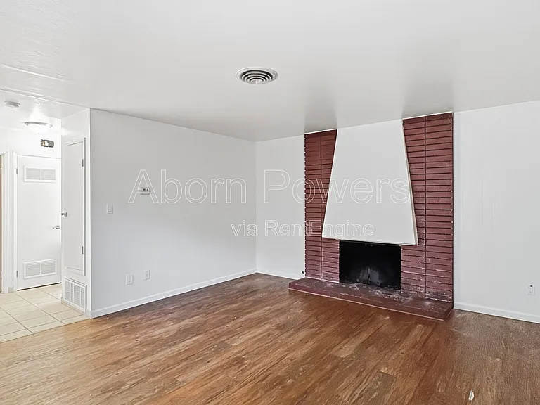 5441 Olympic Way — Photo 2