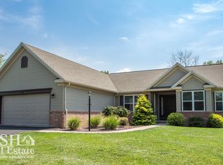 24 Whitetail Cir, Mill Hall, PA 17751