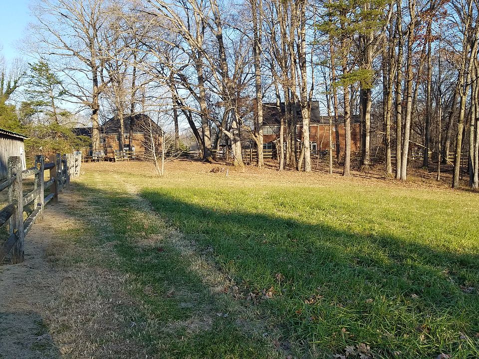 2nd image of 6110 Gwynedd Rd