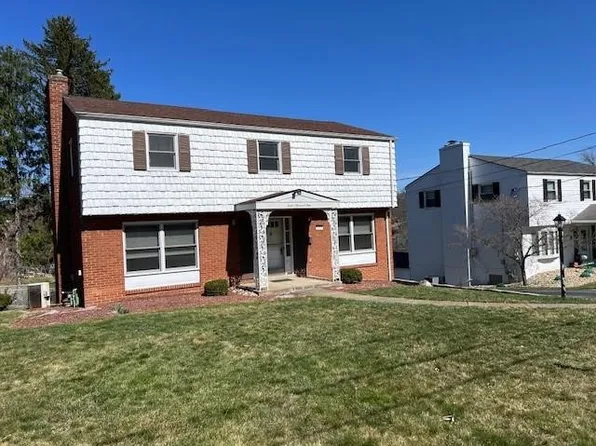 1209 Holy Cross Dr, Monroeville, PA 15146