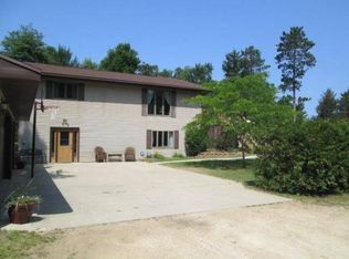 N2935 Branch Ln, Clintonville, WI 54929